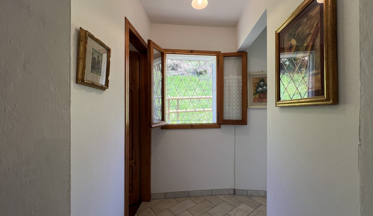 39b