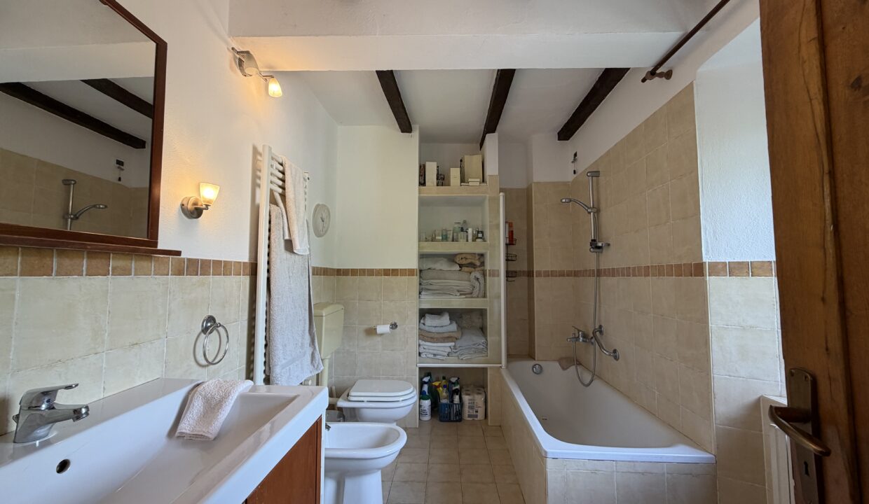 39